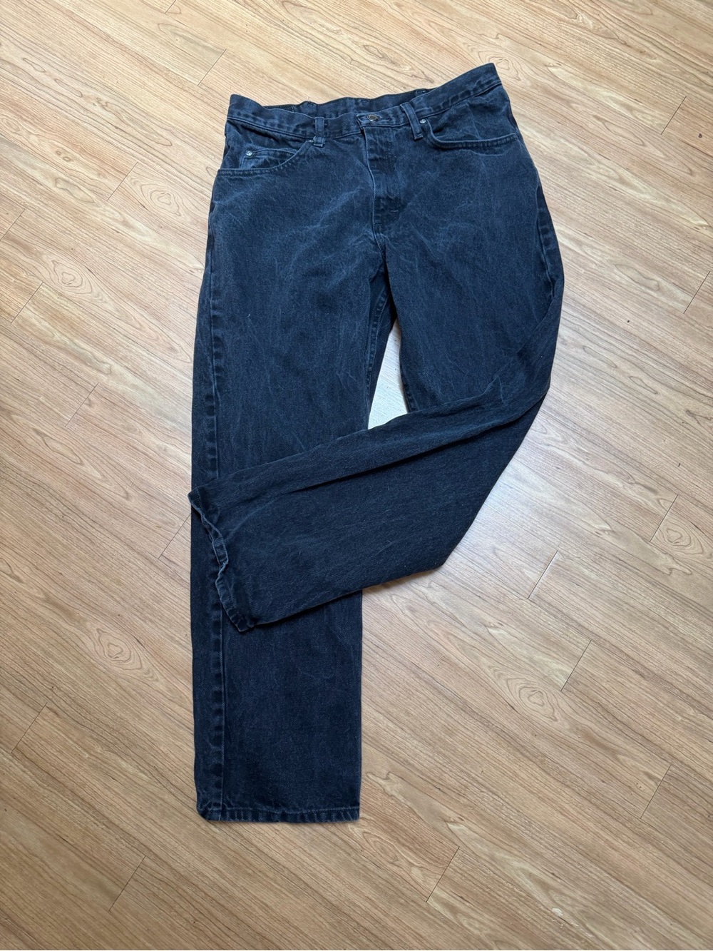 Levi's Black Relaxed Jeans - Casual Straight Leg
